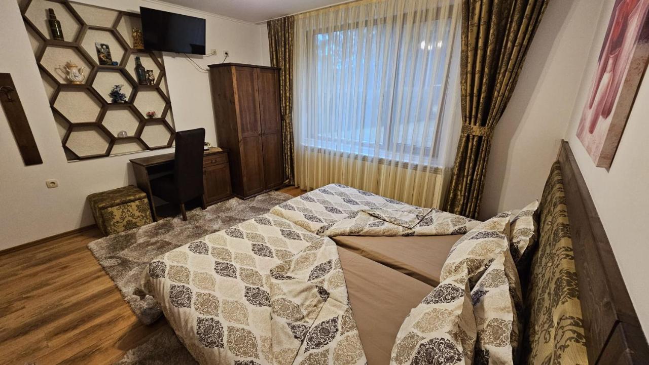 Villa Hills - Къща За Гости С Храна Orlino Extérieur photo